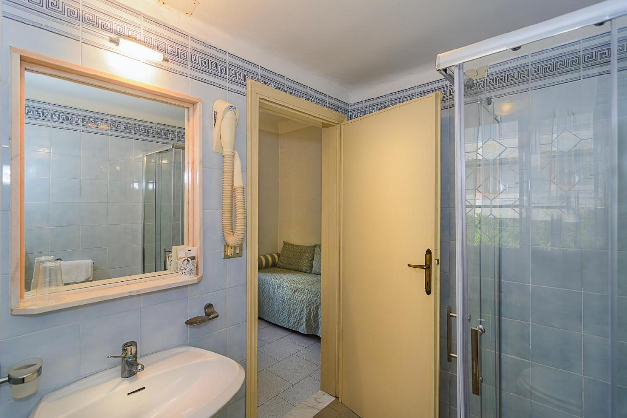 Hotel Poseidon Marina di Pietrasanta Dış mekan fotoğraf
