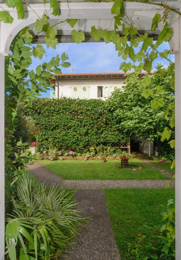 Hotel Poseidon Marina di Pietrasanta Dış mekan fotoğraf