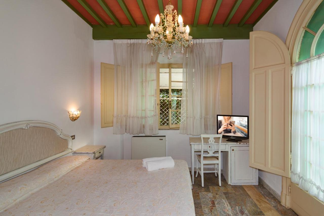 Hotel Poseidon Marina di Pietrasanta Dış mekan fotoğraf