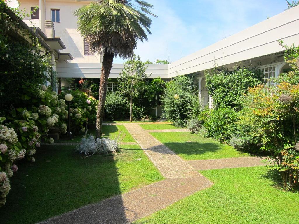 Hotel Poseidon Marina di Pietrasanta Dış mekan fotoğraf