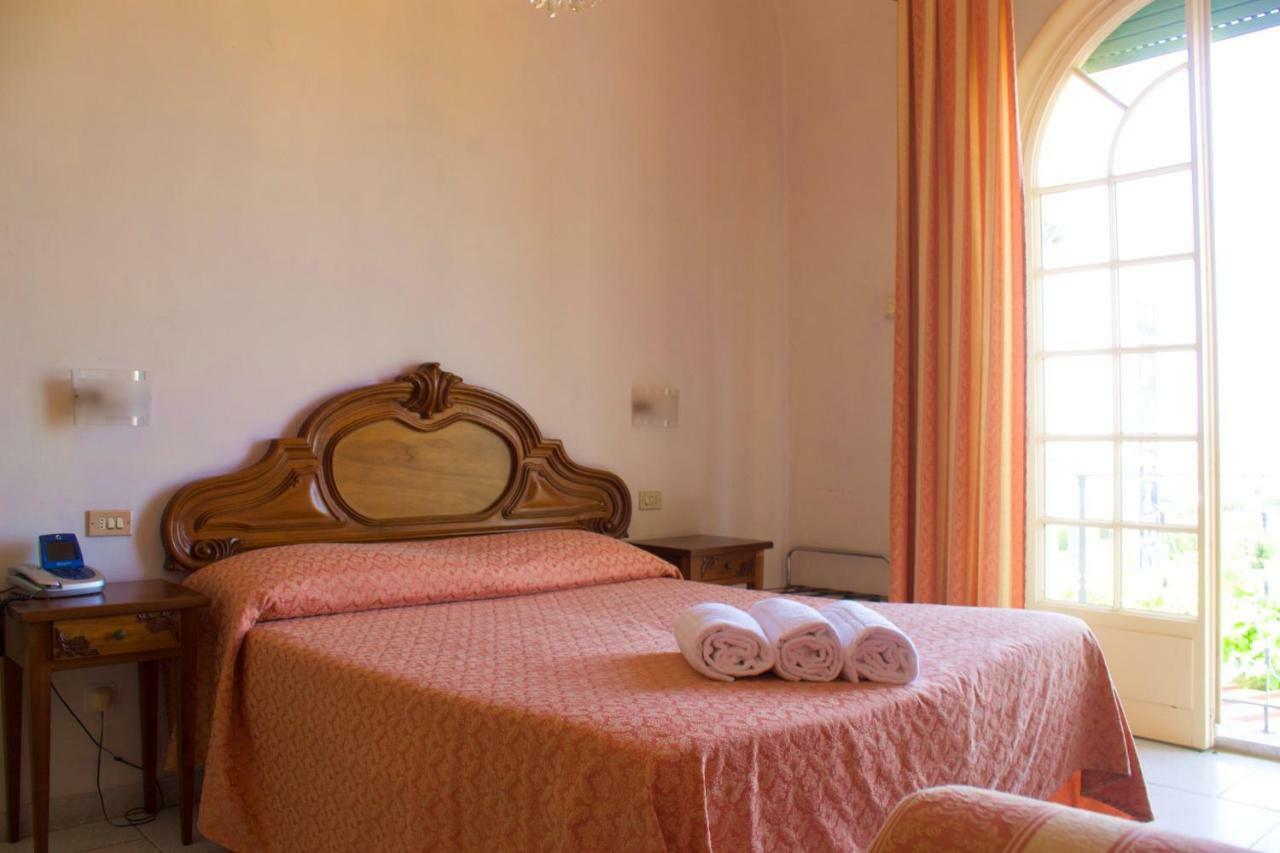 Hotel Poseidon Marina di Pietrasanta Dış mekan fotoğraf